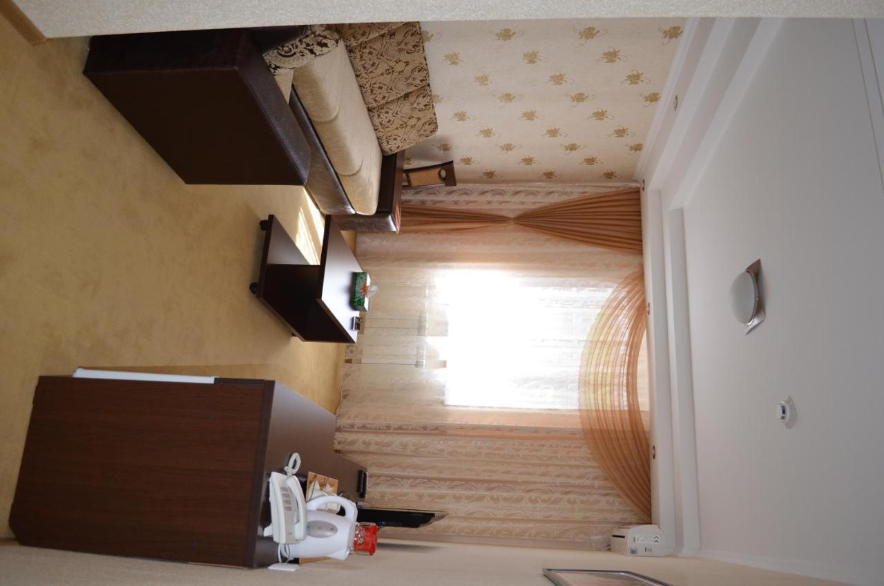 Mereke Hotel Ust-Kamenogorsk Exterior photo