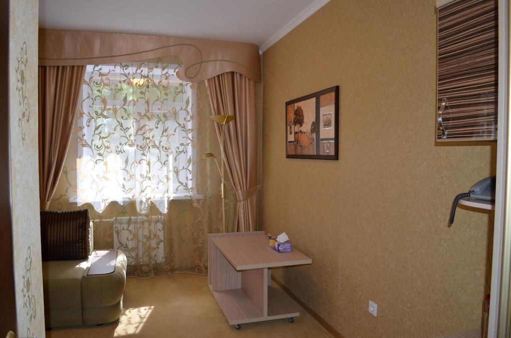 Mereke Hotel Ust-Kamenogorsk Room photo