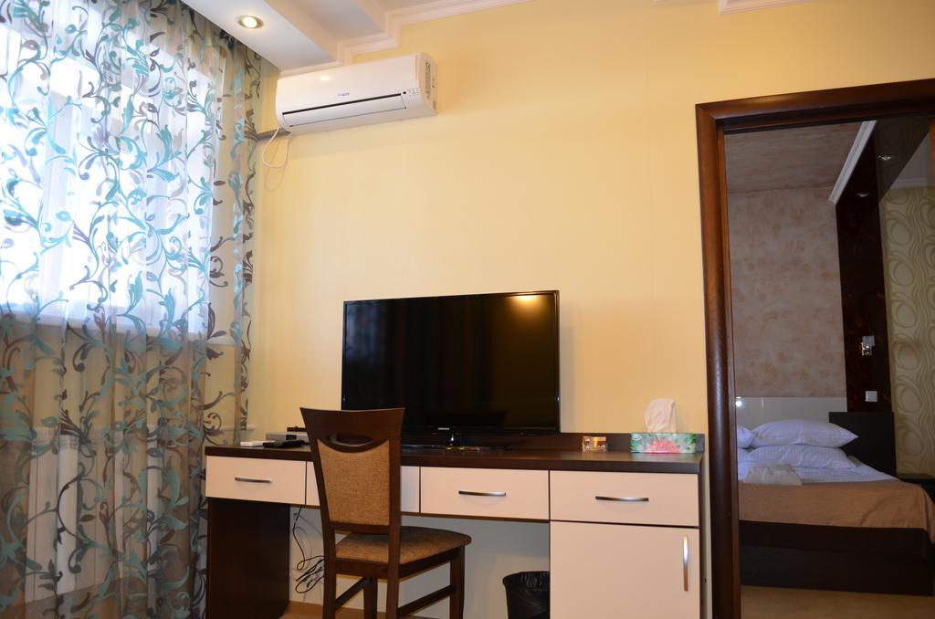 Mereke Hotel Ust-Kamenogorsk Room photo