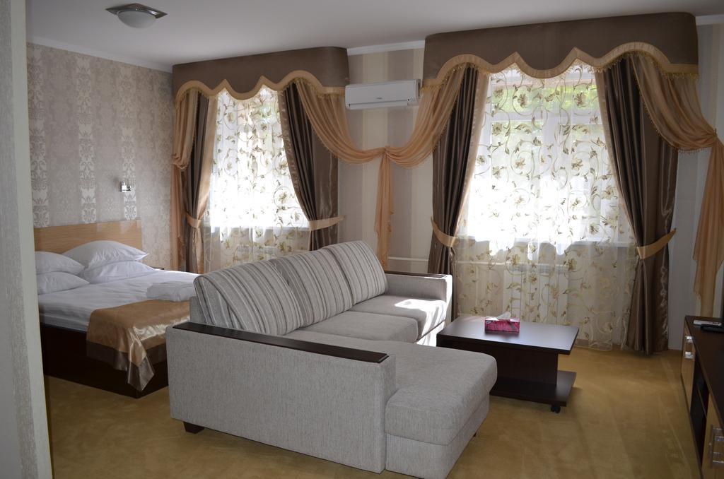 Mereke Hotel Ust-Kamenogorsk Room photo
