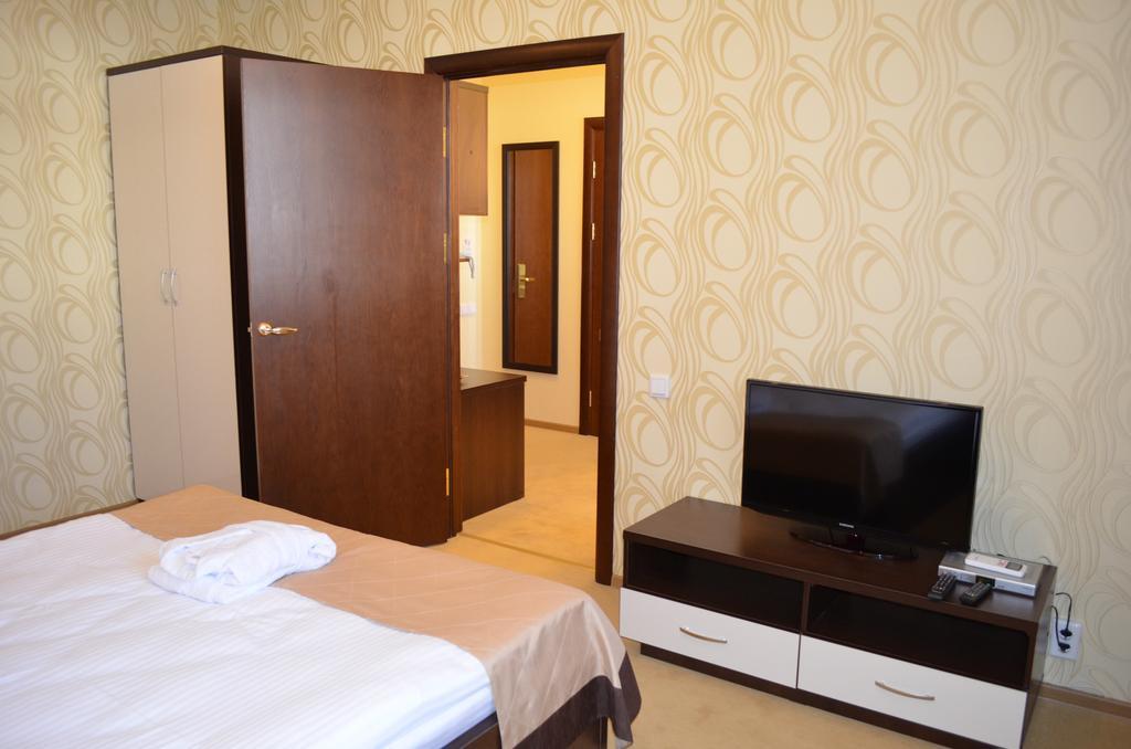 Mereke Hotel Ust-Kamenogorsk Room photo