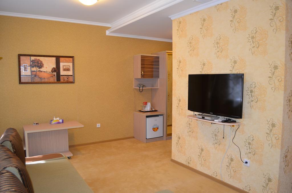 Mereke Hotel Ust-Kamenogorsk Room photo