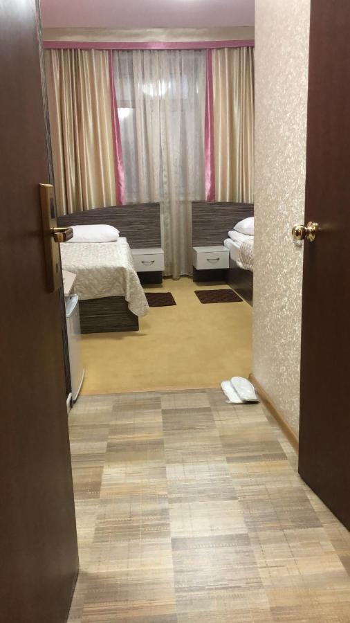 Mereke Hotel Ust-Kamenogorsk Exterior photo